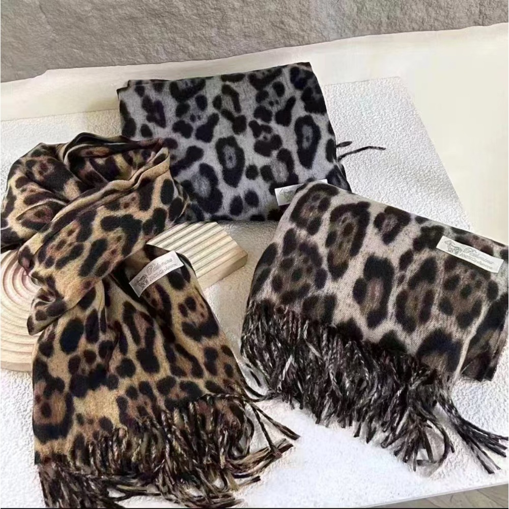 Woven Scarf Blanket - Bufanda de leopardo de diseño de