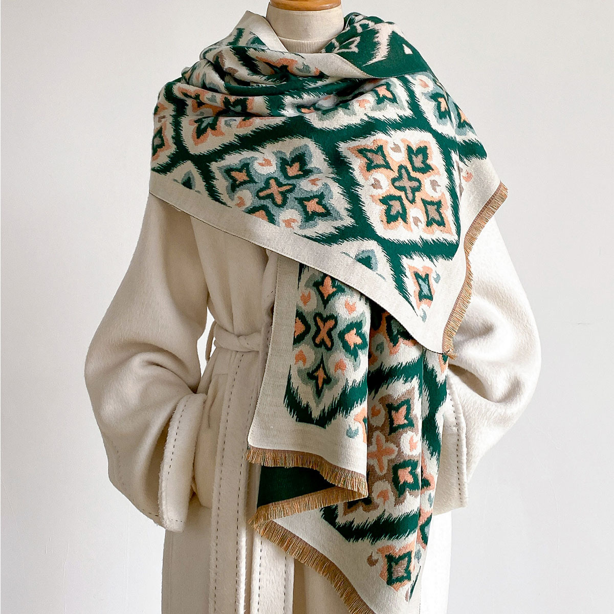 Bufanda Reversible de Imitació - Woven Scarf Blanket reseña y precio